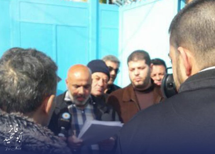 فلسطينيو سورية يعتصمون أمام مقر الأونروا في بيروت