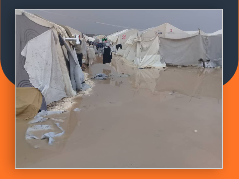 البرد القارس والرياح العاتية تحولان شتاء مهجري دير بلوط والمحمدية إلى مأساة