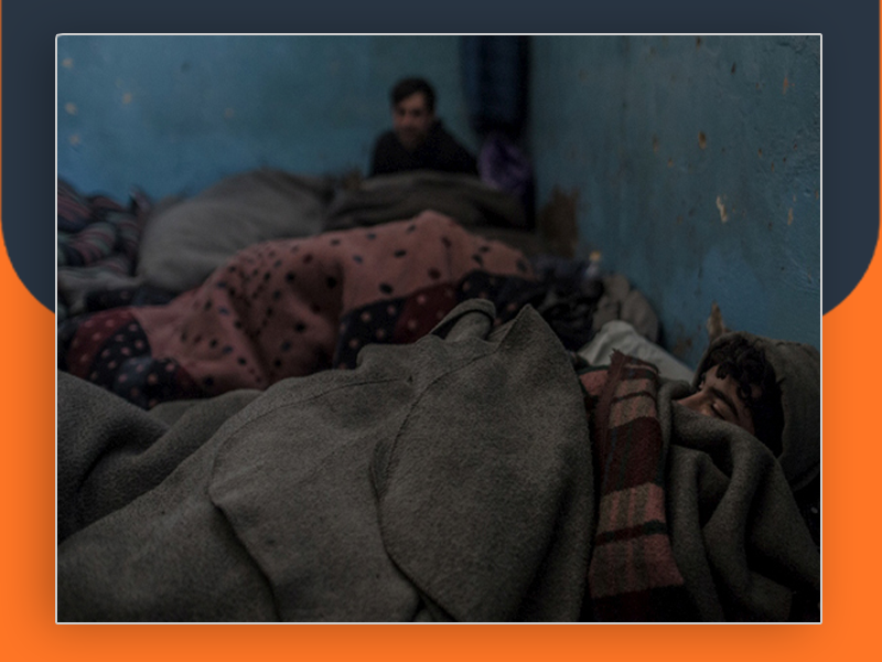 العائلات الفلسطينية “الحرامات” وسيلتنا الوحيدة لمواجهة برد الشتاء