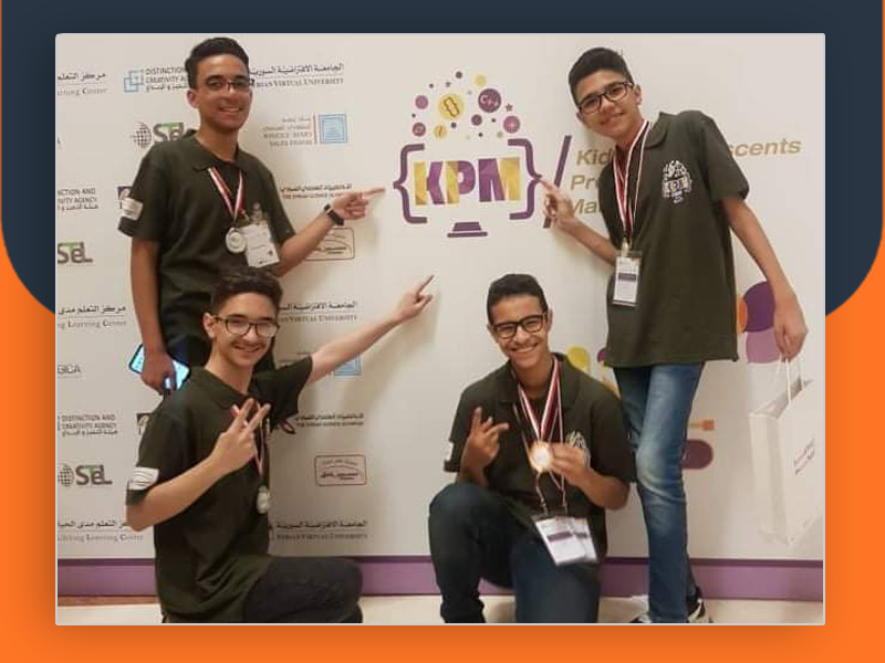 طلاب فلسطينيون يحققون المراكز الأولى بالماراثون البرمجي في سوريا