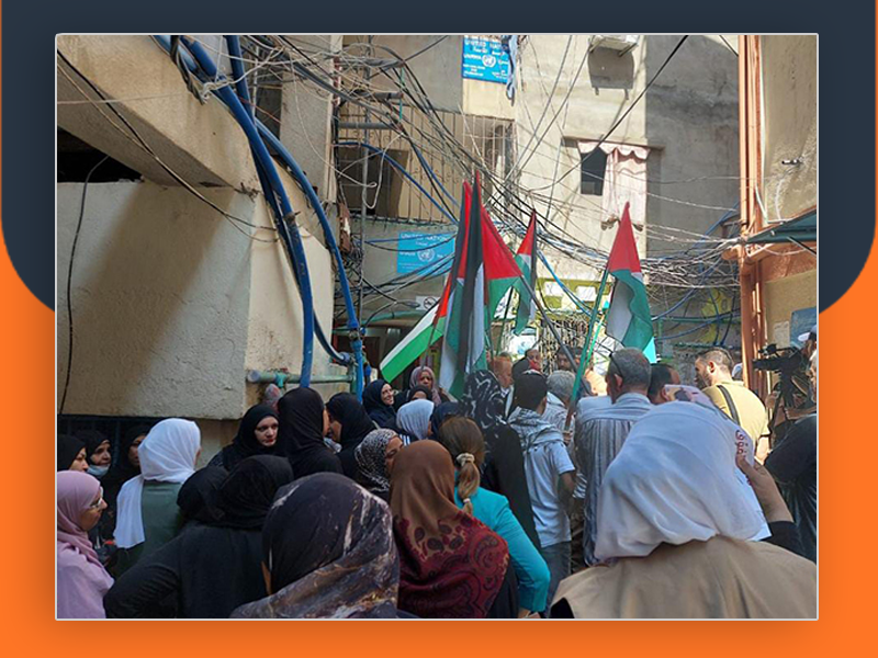مخيم برج البراجنة. فلسطينيو سورية يعتصمون أمام مقر الأونروا