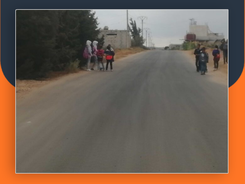 معاناة توأم في ريف درعا الغربي ينتظران حلاً ينهي غربة التعليم