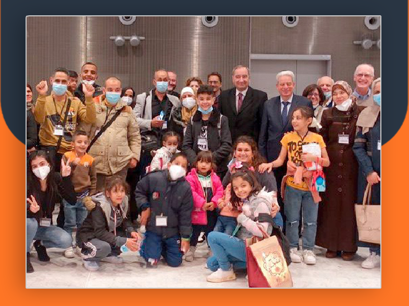 وصول عائلة فلسطينية سورية إلى فرنسا عبر الممرات الإنسانية