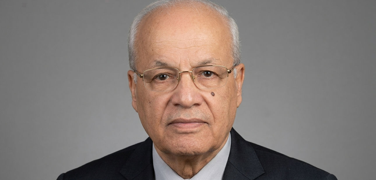 تاج الدين عم علي.. معلّم الأجيال