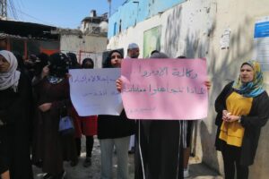 لاجئون مرتين: فلسطينيو سوريا عالقون في لبنان بين وطنٍ مدمَّر وبلدٍ يضيق