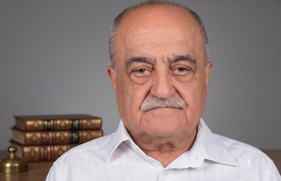 علي عبد الرحمن عمايري.. مسيرة تربوية حافلة بالعطاء