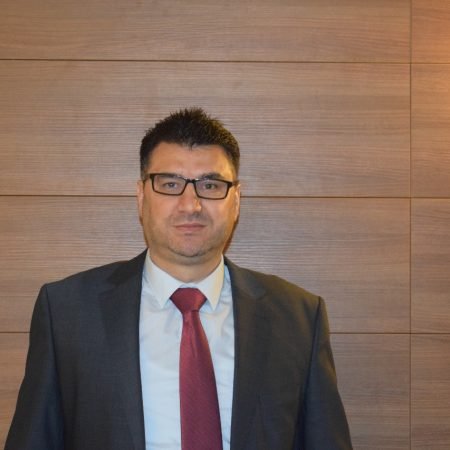 74b9b889-af39-4e60-8c4e-e9be5beab9cf